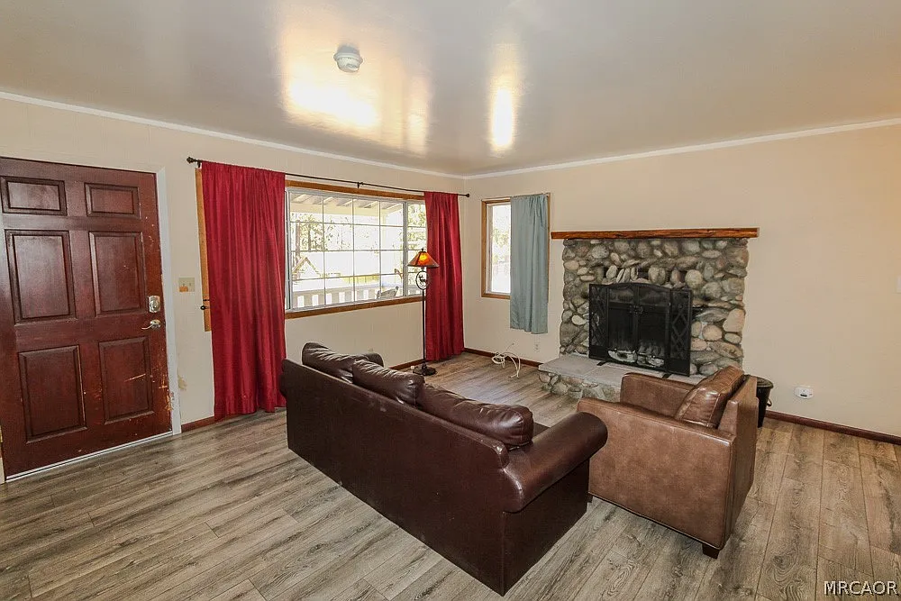 2 bed, 1.0 bath, 692 sqft, $1,650 — Photo 3