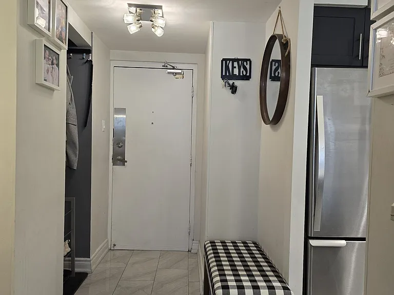45 Sunrise Ave #708 — Photo 3