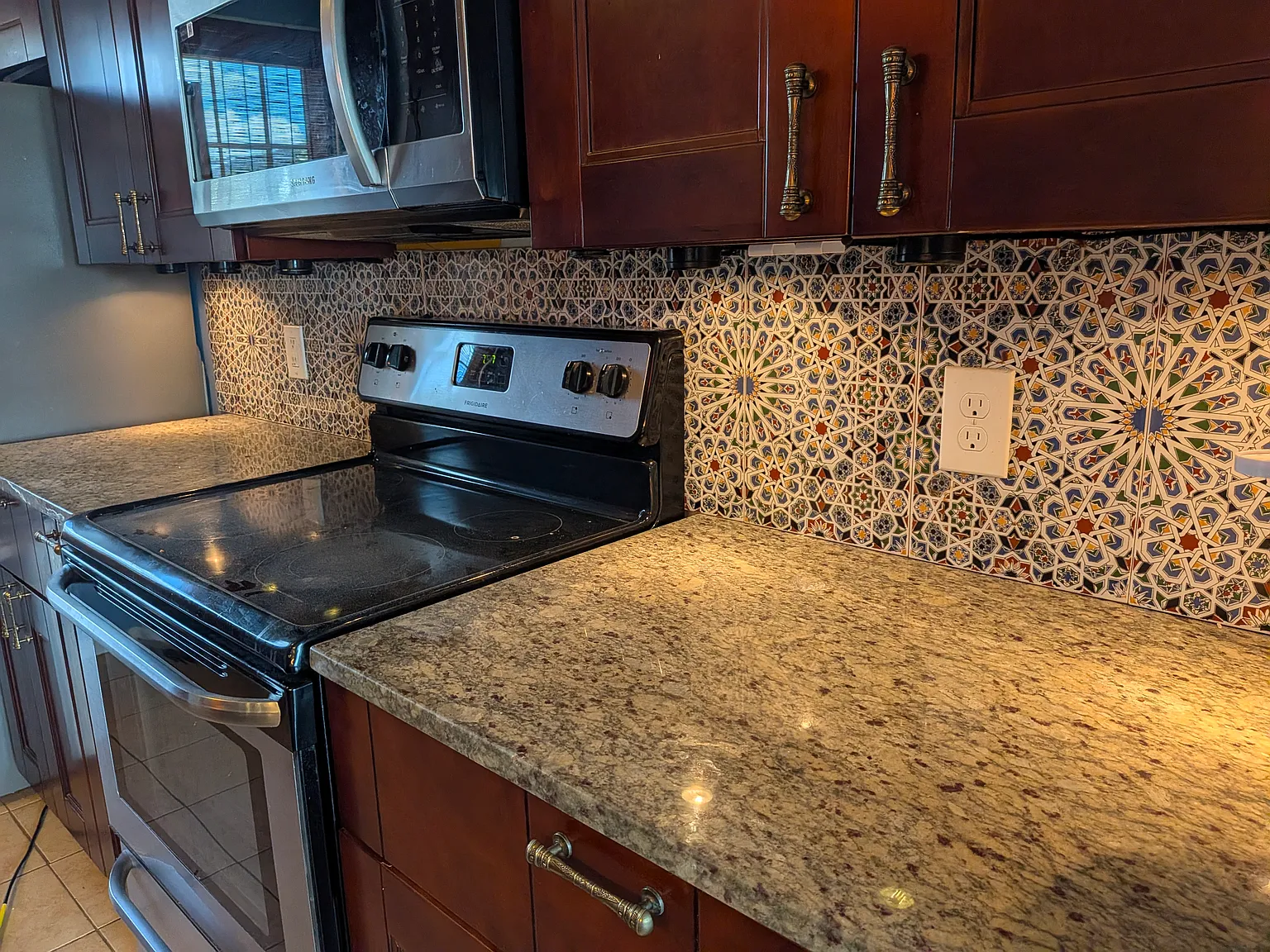 3 bed, 1400 sqft, $3,000 — Photo 4
