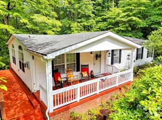 315 Oakstone Dr, Waynesville, NC 28785