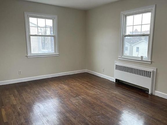 3rd image of 75 Van Wagenen Ave Floor 2