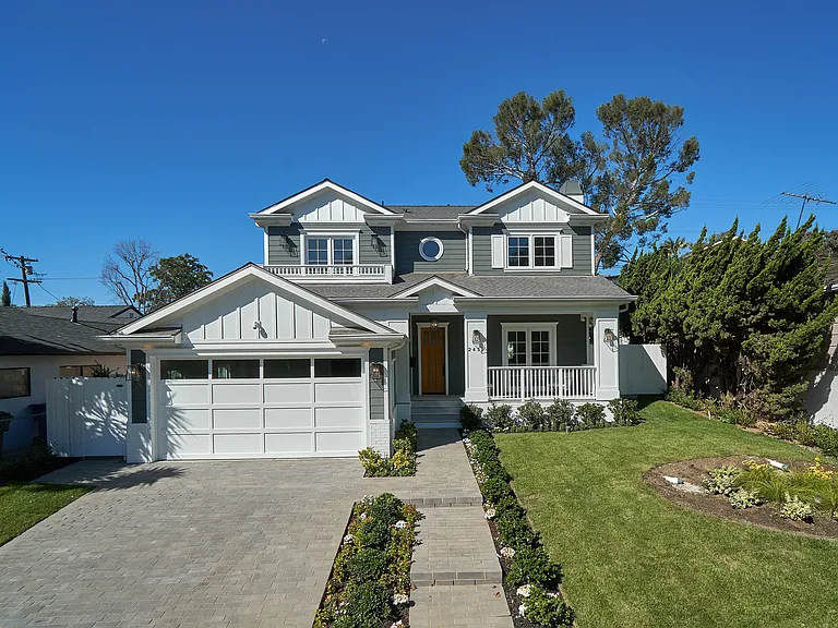 2439 S Beverly Dr — Photo 1