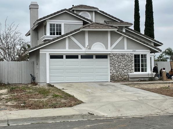 2805 W Majestic Ave
