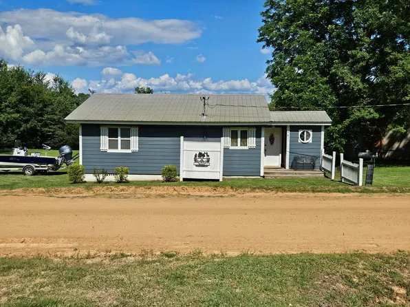 7811 Paradise Dr, Donalsonville, GA 39845