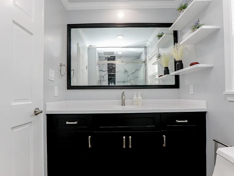 810 W Ocean View Ave #B — Photo 6