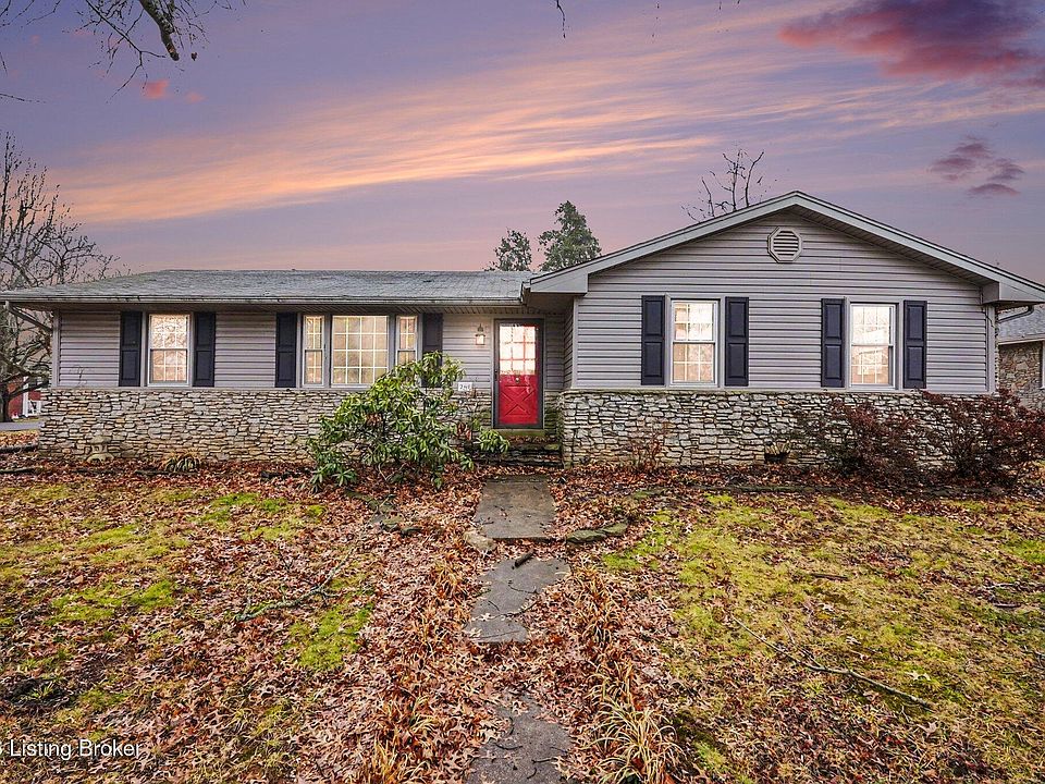1st image of 268 Ivy Ln