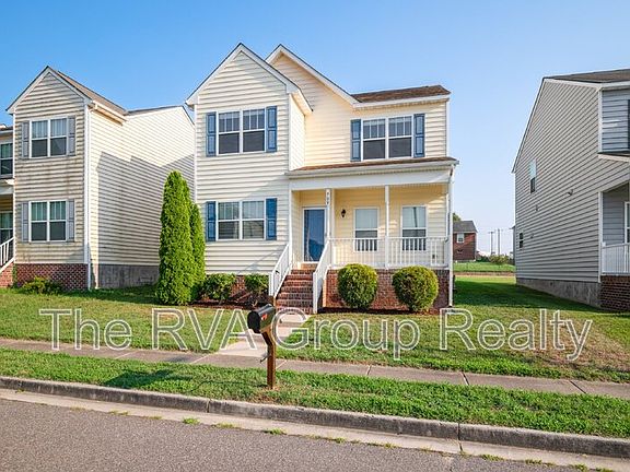 2nd image of 709 Erin Crescent St