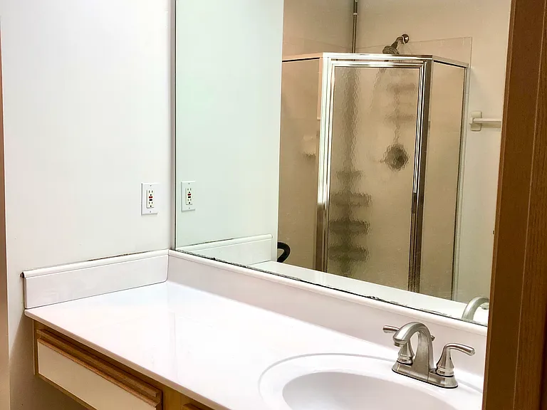 6835 Villabrook Dr — Photo 21