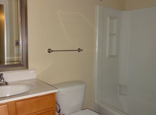 663 Patriot Dr, Lancaster, PA 17601