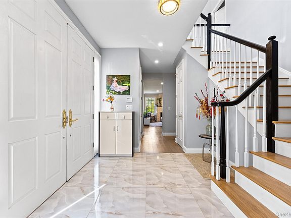 3rd image of 16 Mackay Way