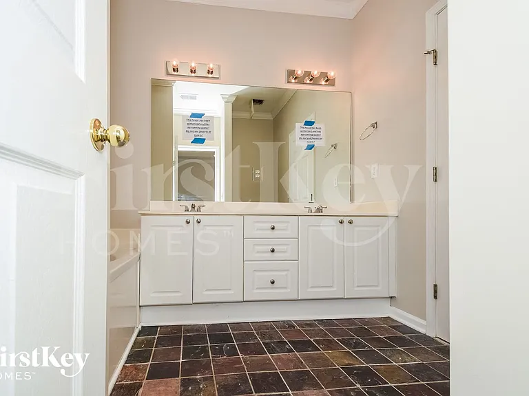 540 Enclave Cir — Photo 9