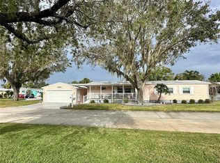 46 Meadow Cir, Ellenton, FL 34222
