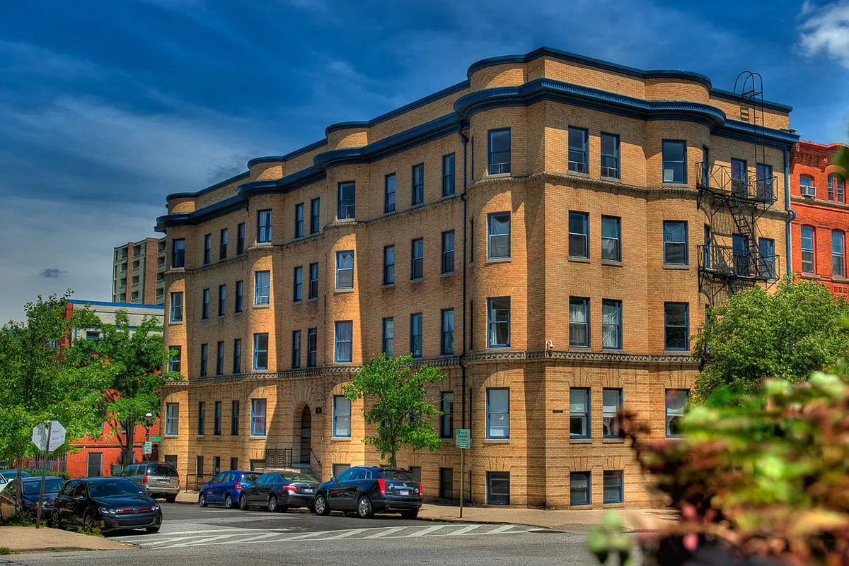 Building Photo - 1631 Park Ave