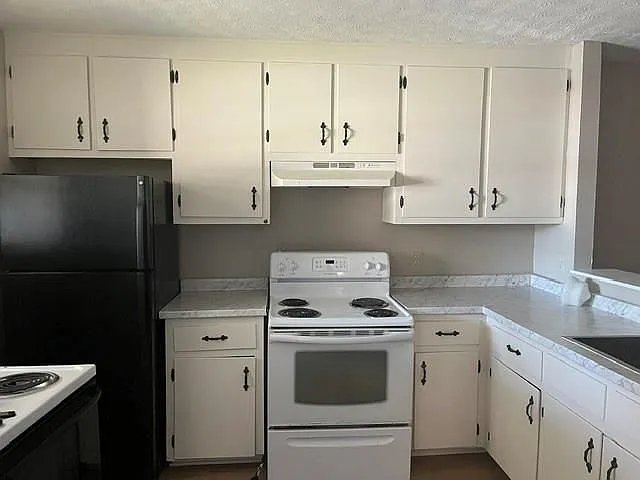 2 bed, 2.0 bath, 1144 sqft, $1,400 — Photo 4