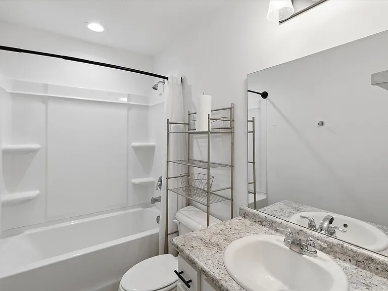 115 Fridley Ln — Photo 14