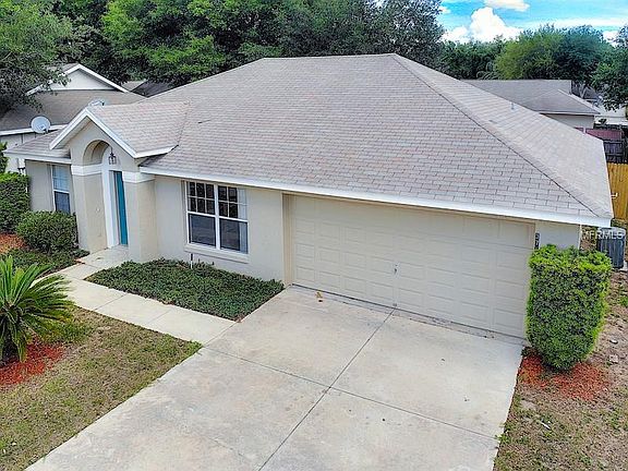 3rd image of 3719 Meadow Green Dr