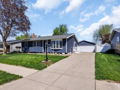 1060 W 10th Ave, Marion, IA, 52302