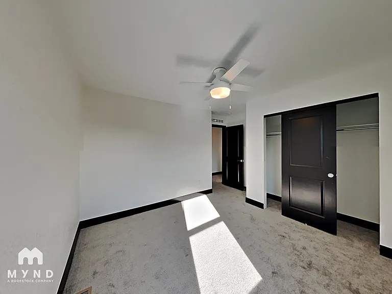 5894 Perth St — Photo 28