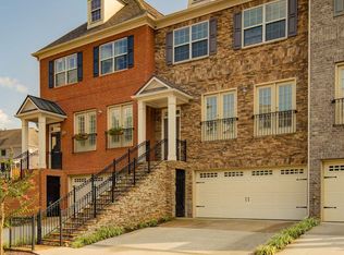 4007 Manchester Cir, Roswell, GA 30075