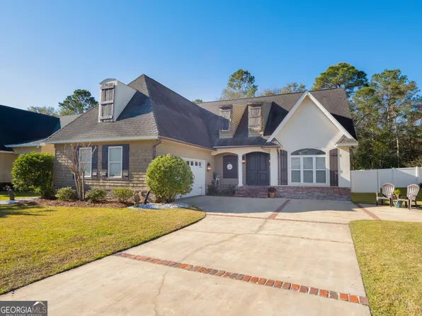121 Madeira Dr, Brunswick, GA 31523
