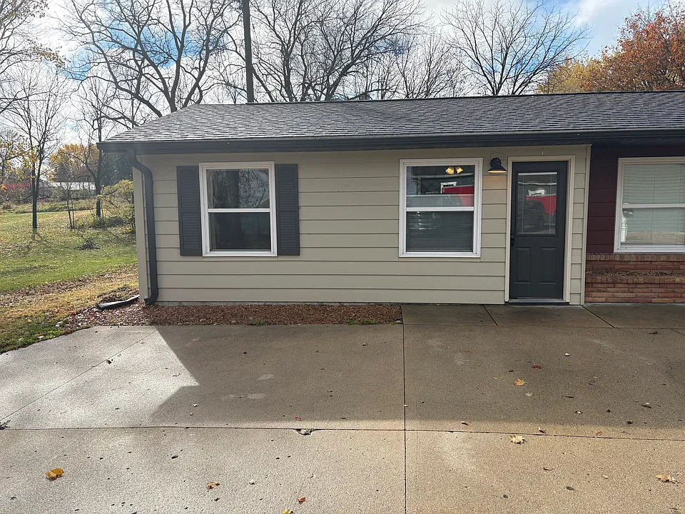 1208 Elm Ave E #1
