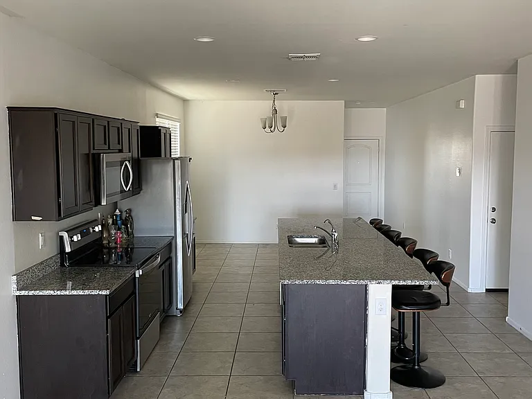 1269 E Denvil Dr — Photo 7