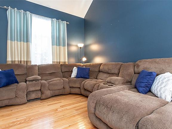 5th image of 1120 Brynmar Ln