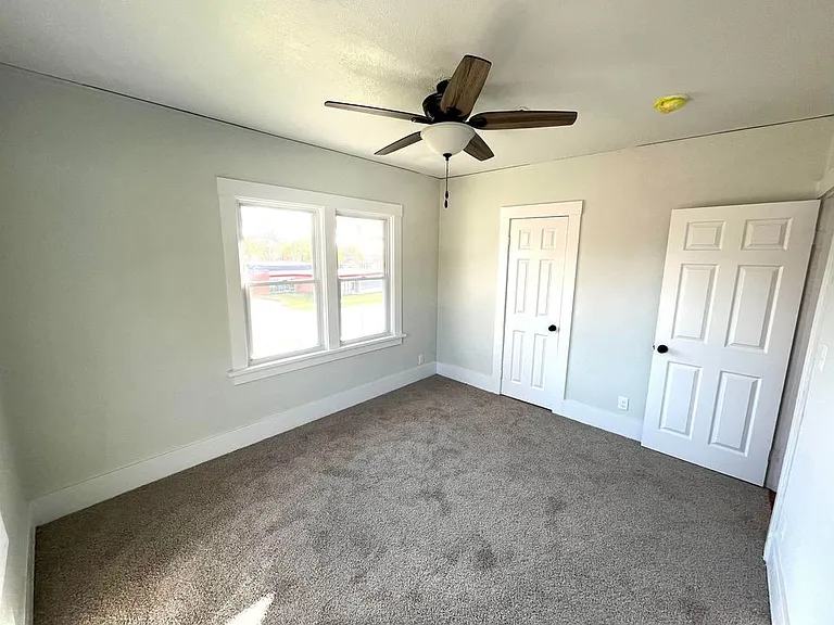 4801 University Ave #1 — Photo 7