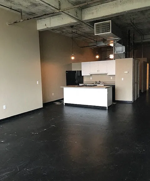 Block 2 Lofts — Photo 33