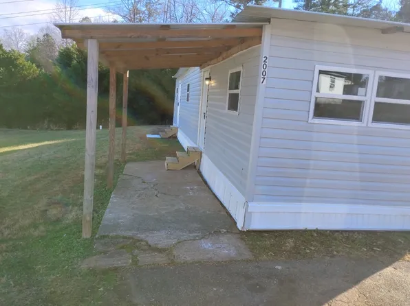 2007 Dana Ln #3, Conover, NC 28613