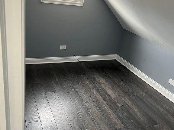 5th image of 4259 S Maplewood Ave #1