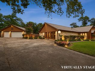 3805 Huntwick Dr, Orange, TX 77632