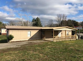 336 White Rock Rd, Jacksboro, TN 37757