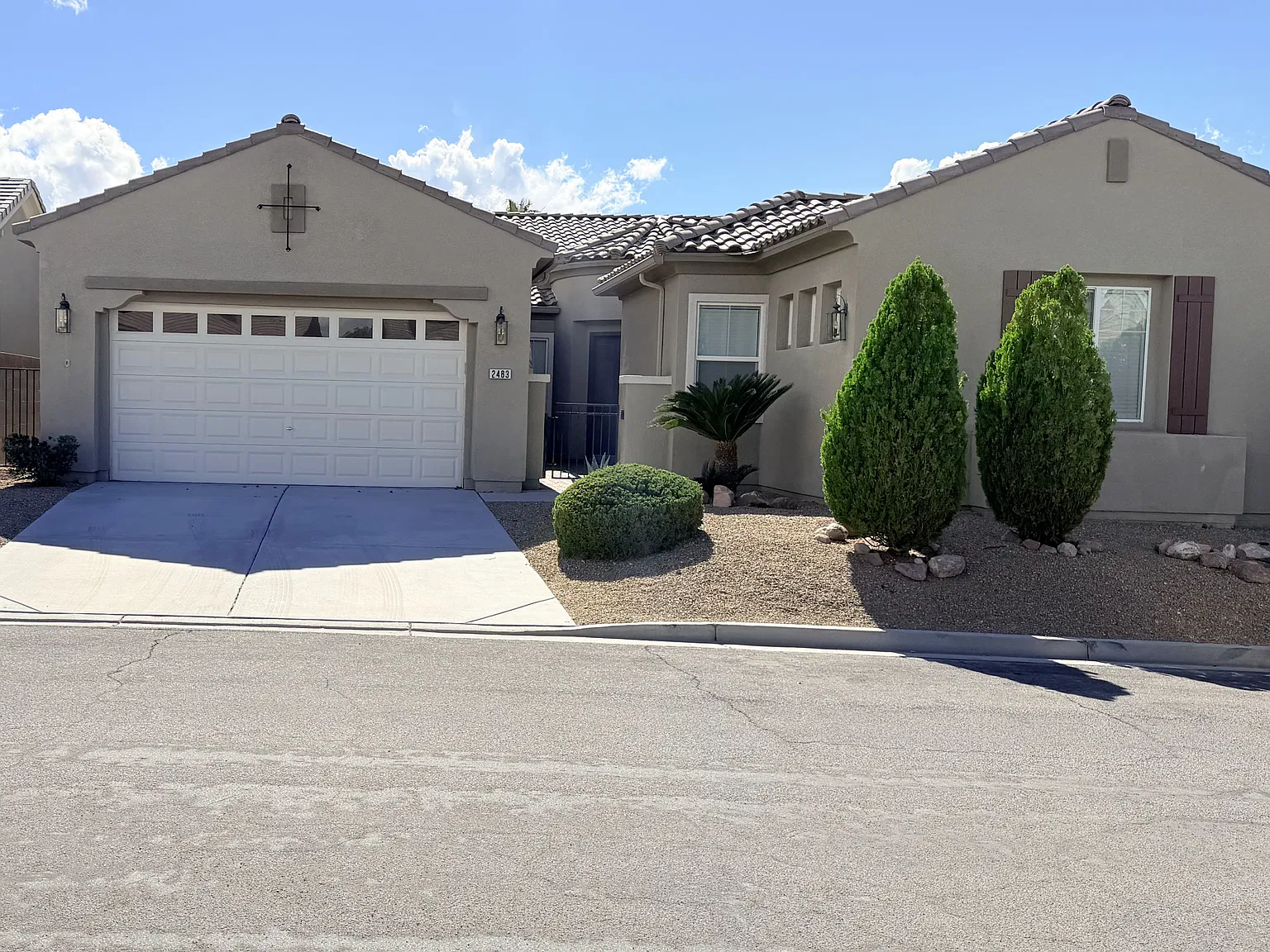 3 bed, 2835 sqft, $2,800 — Photo 1
