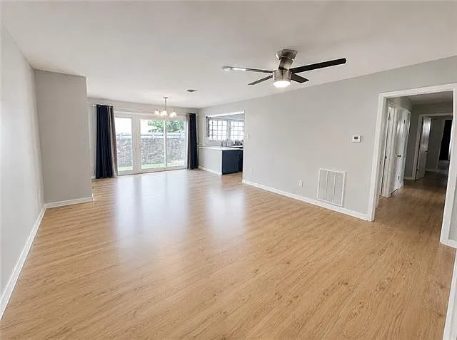 2708 Comet St — Photo 4