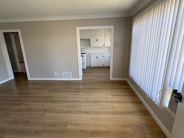 5314 Franklin Ave #8 — Photo 4