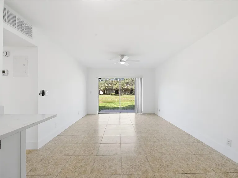 3228 Coral Ridge Dr #1 — Photo 2