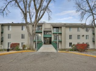 11610 Tulip St NW #2B-1BA-1000SQFT, Minneapolis, MN 55433