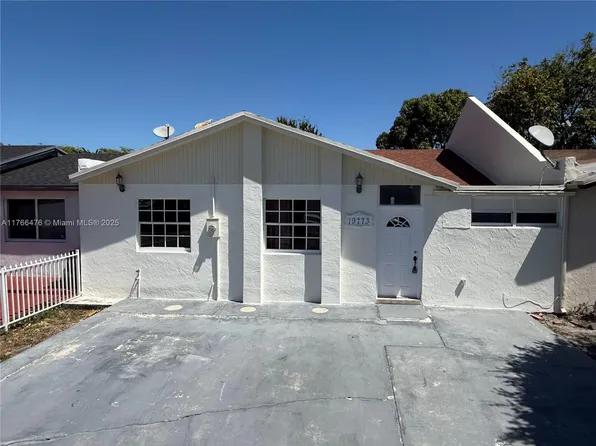 19773 NW 52nd Pl #19773, Opa Locka, FL 33055