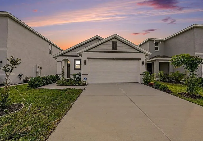 6298 Wandering Willow Dr — Photo 2