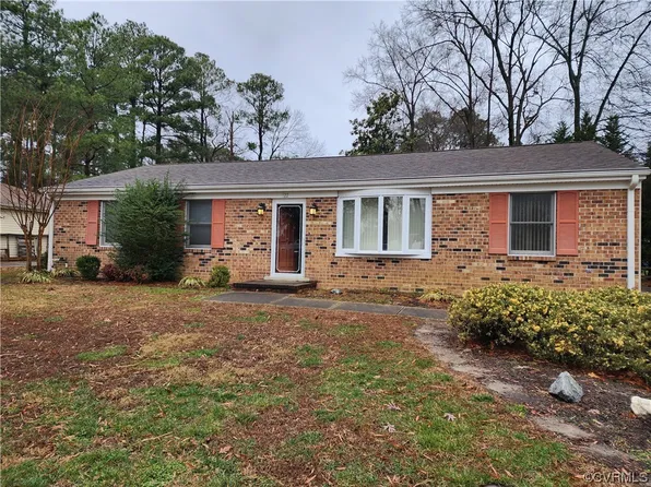 122 Salisbury Rd, Colonial Heights, VA 23834
