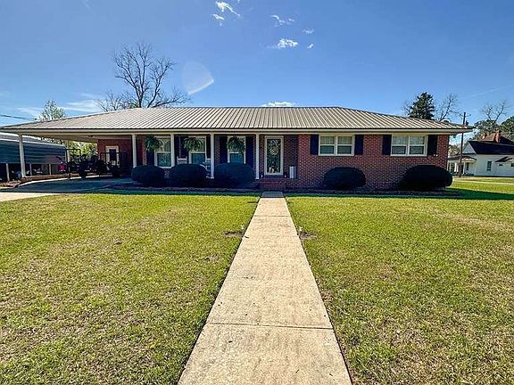 2nd image of 41 W Collins St