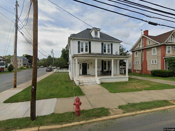 528 E Washington St #2