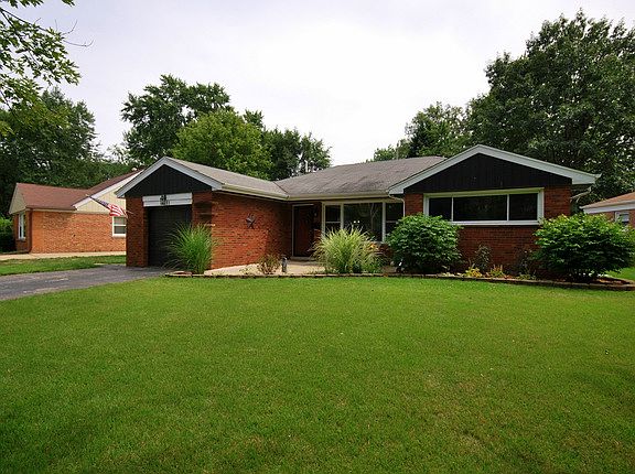 2nd image of 4037 W Arnold Pl