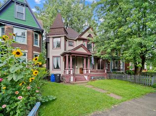 585 W Grand Blvd, Detroit, MI 48216