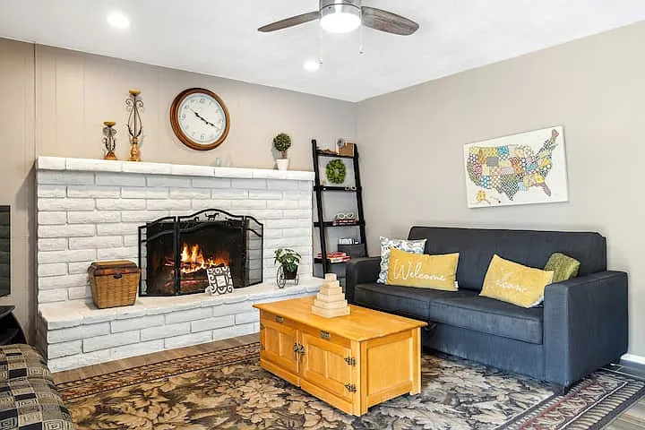 3209 S Los Feliz Dr — Photo 16