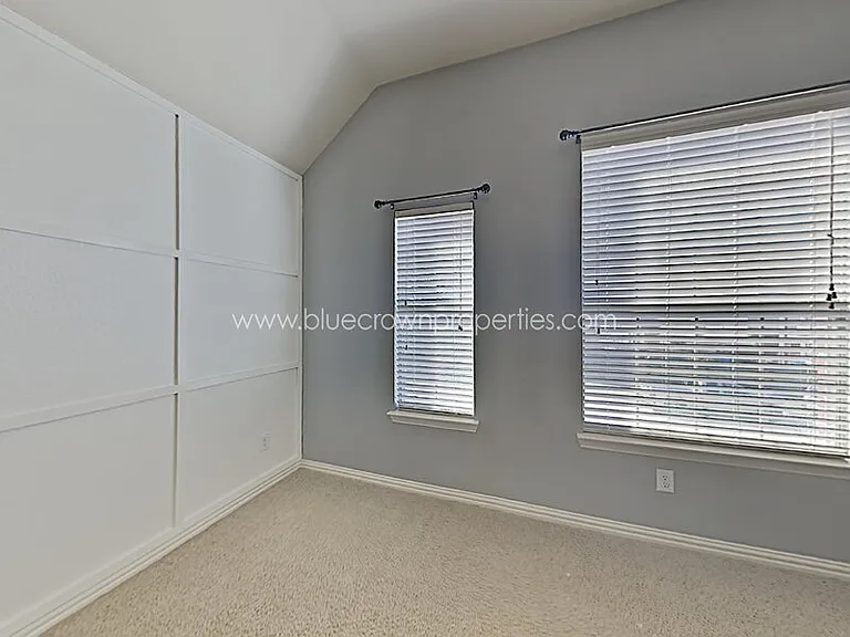 1917 Lawnview Dr — Photo 27