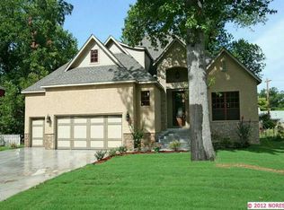 2942 S Detroit Ave, Tulsa, OK 74114