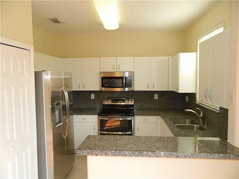 1st image of 10844 NW 79th St