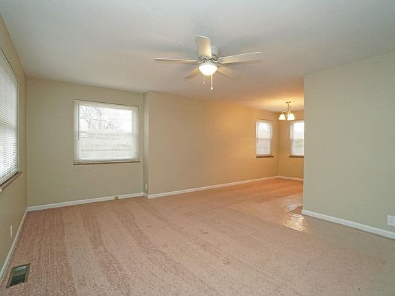 3rd image of 1266 Ayershire Ave
